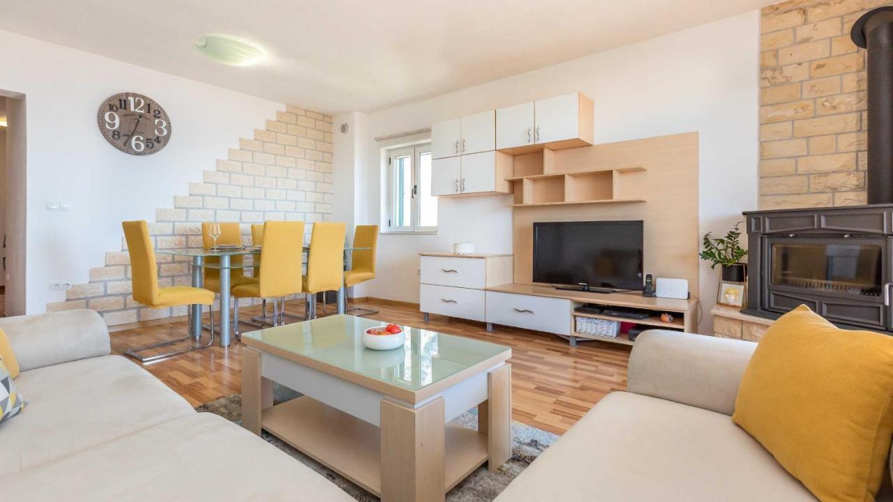Apartments Lana Макарська Екстер'єр фото